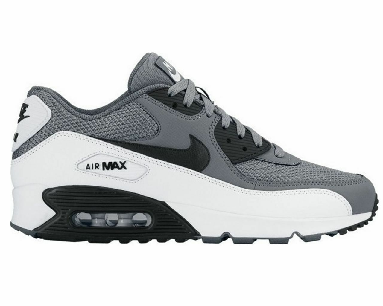 black nike air trainers