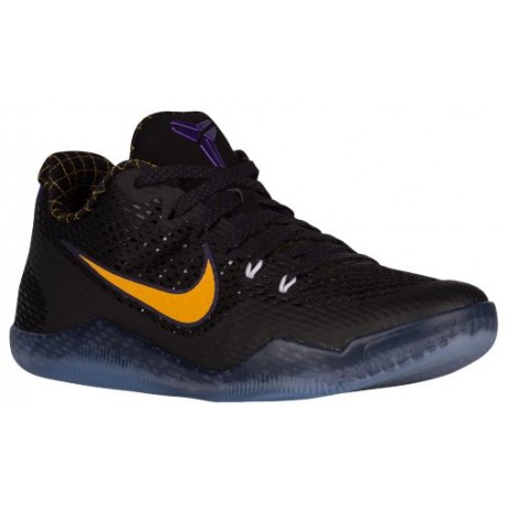kobe bryant purple shoes