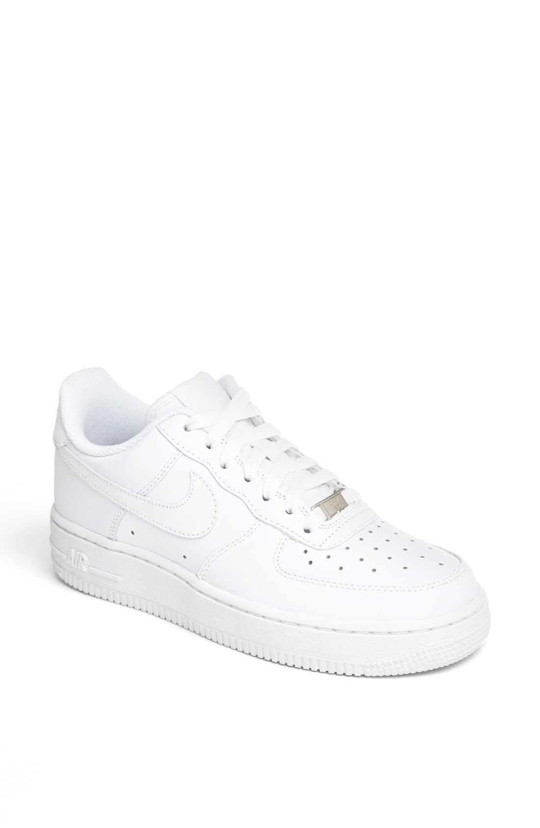 nike sneakers for women