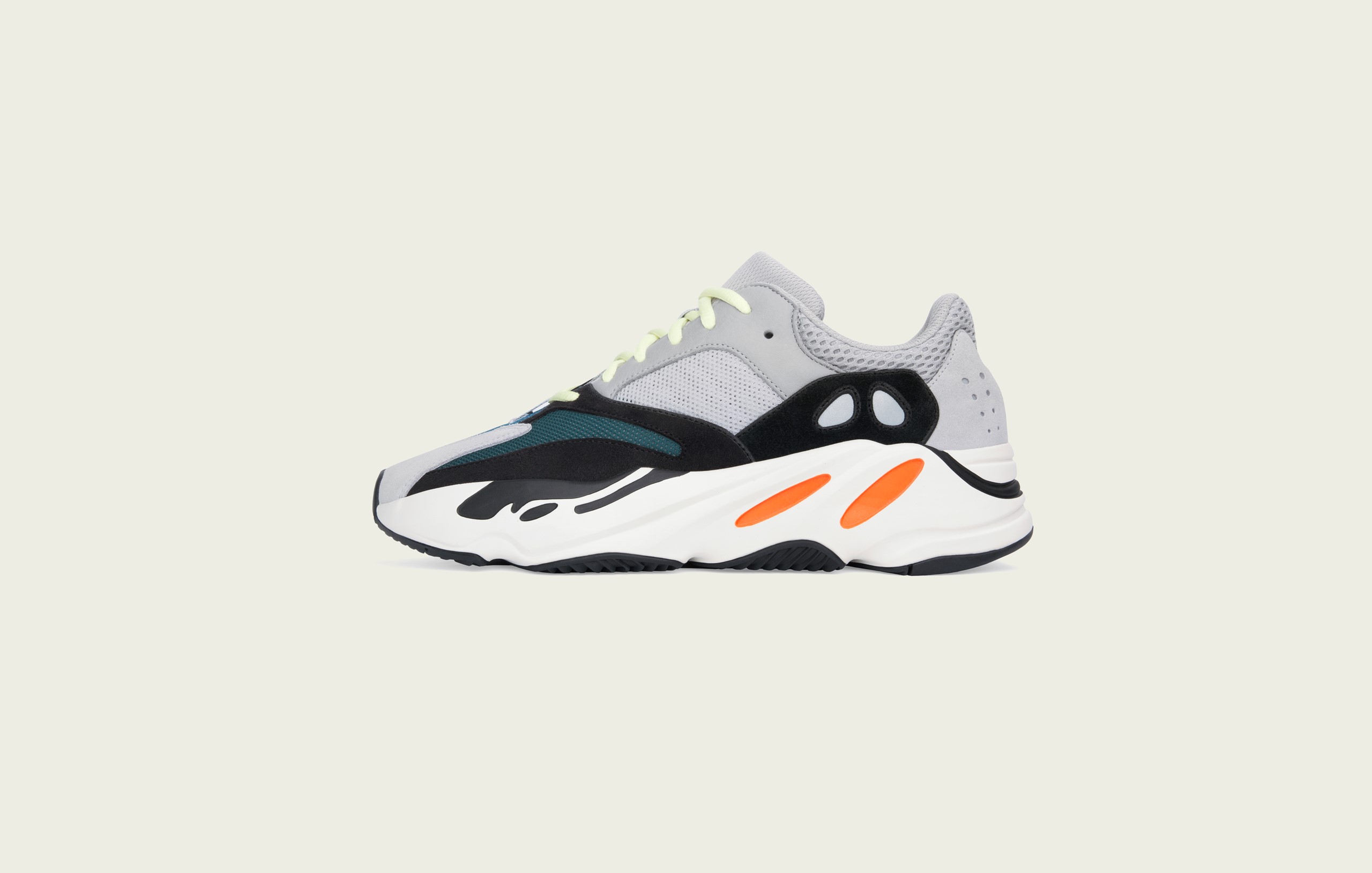 YEEZY BOOST 700