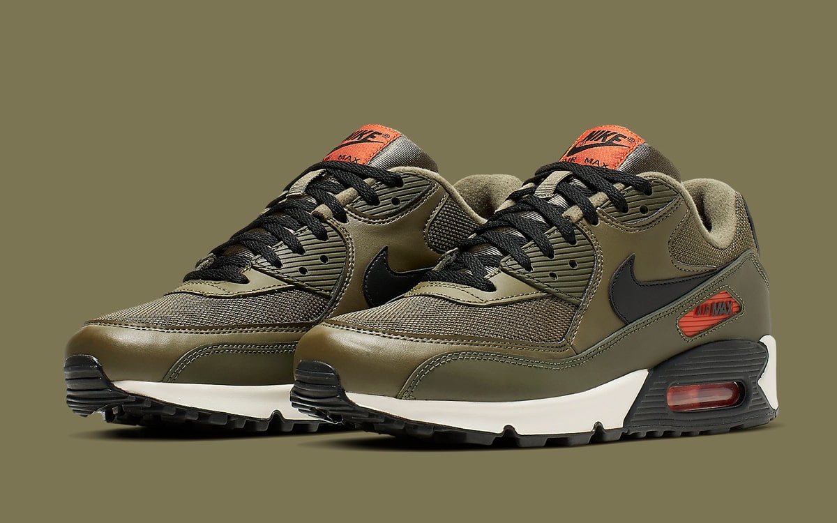 nike olive green air max