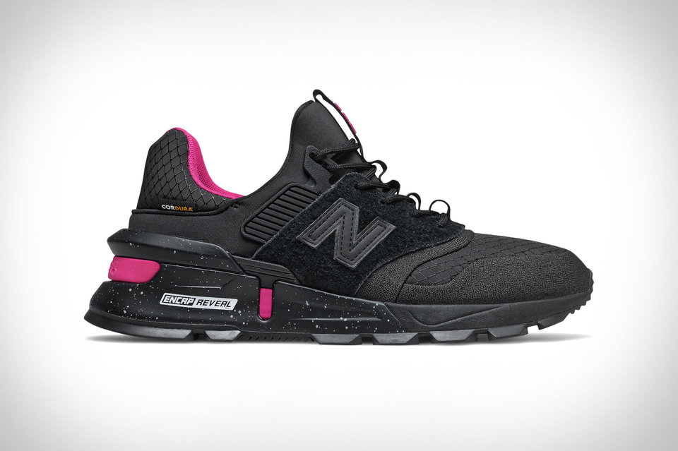 new balance sport shoe