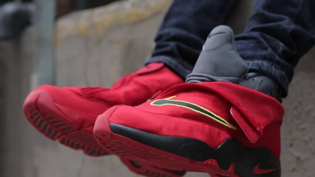 nike air zoom flight the glove
