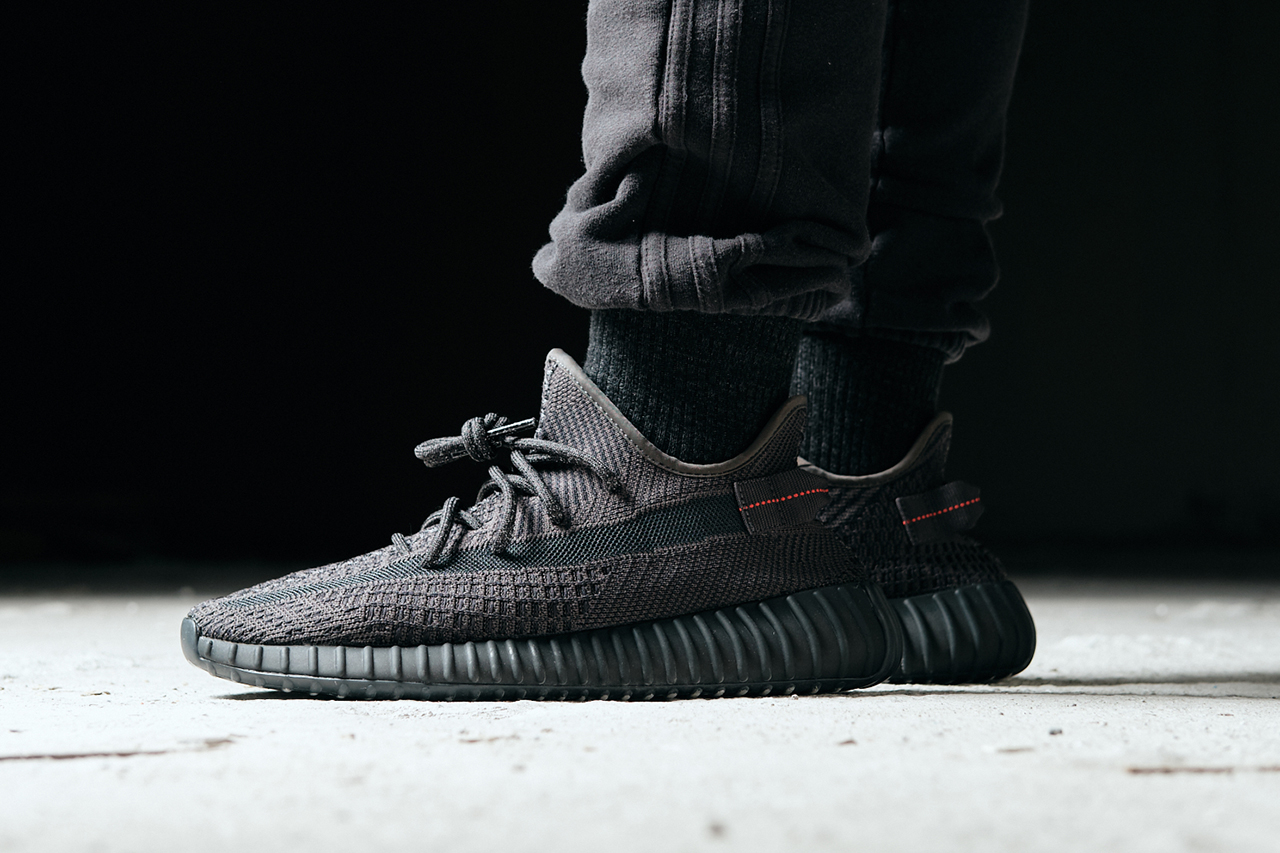 adidas YEEZYBOOST 350 V2 Black Non 