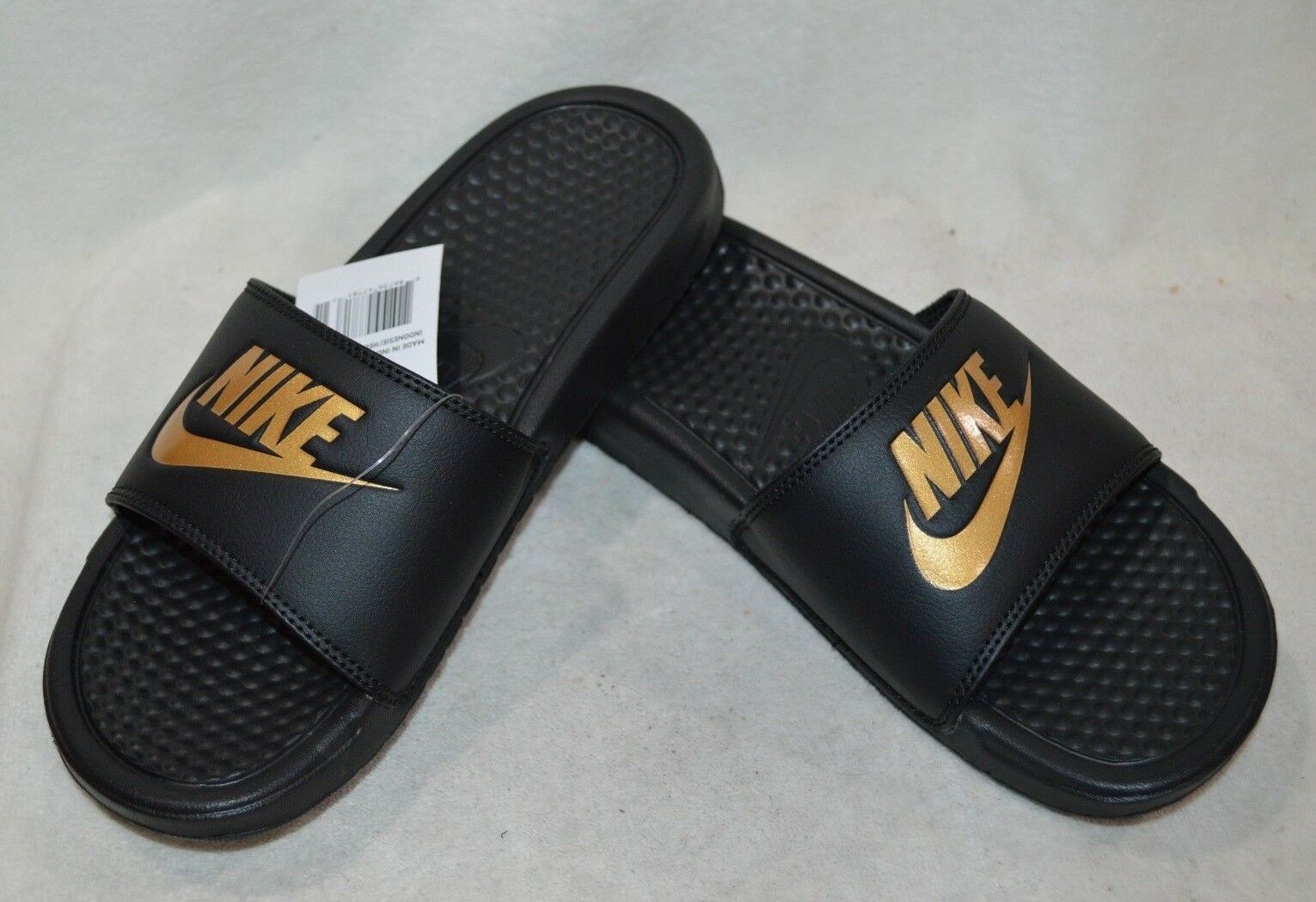 Nike Benassi JDI Black/Metallic Gold 