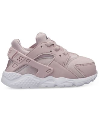 girl huaraches