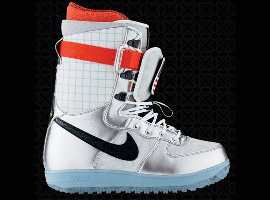 nike moon boots