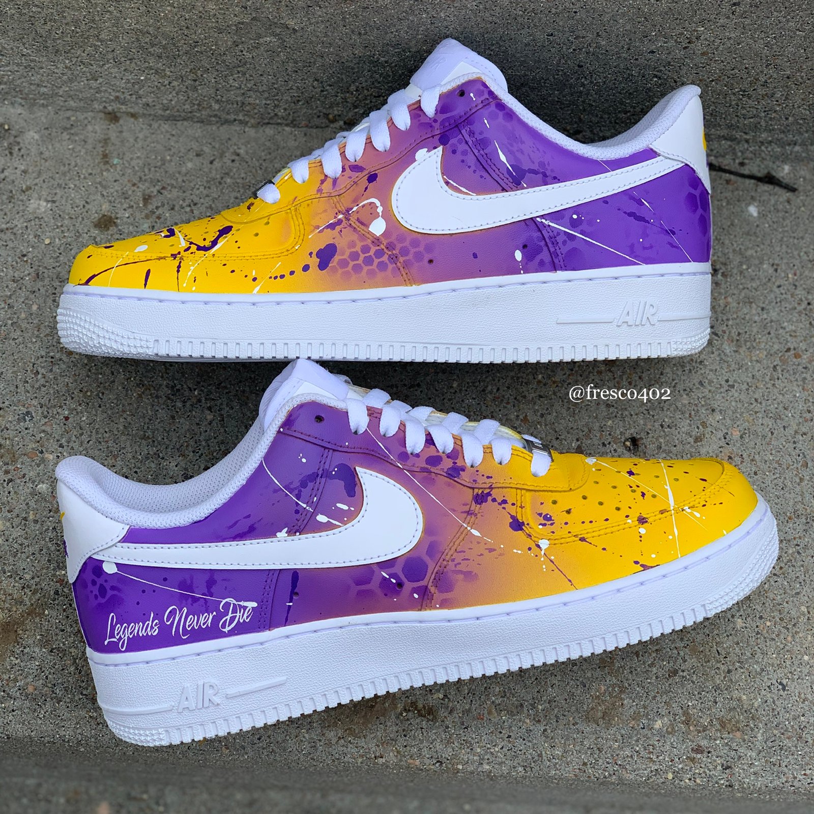 kobe bryant purple shoes