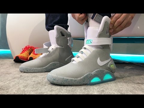 nike moon boots