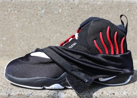 nike air zoom flight the glove