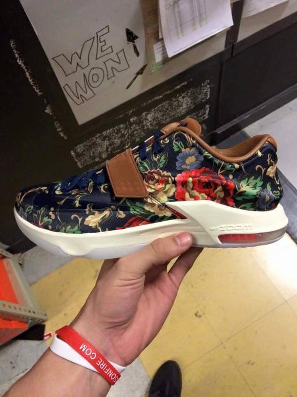kd 7 floral