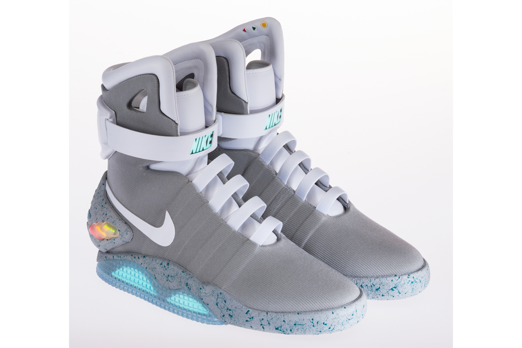 nike moon boots