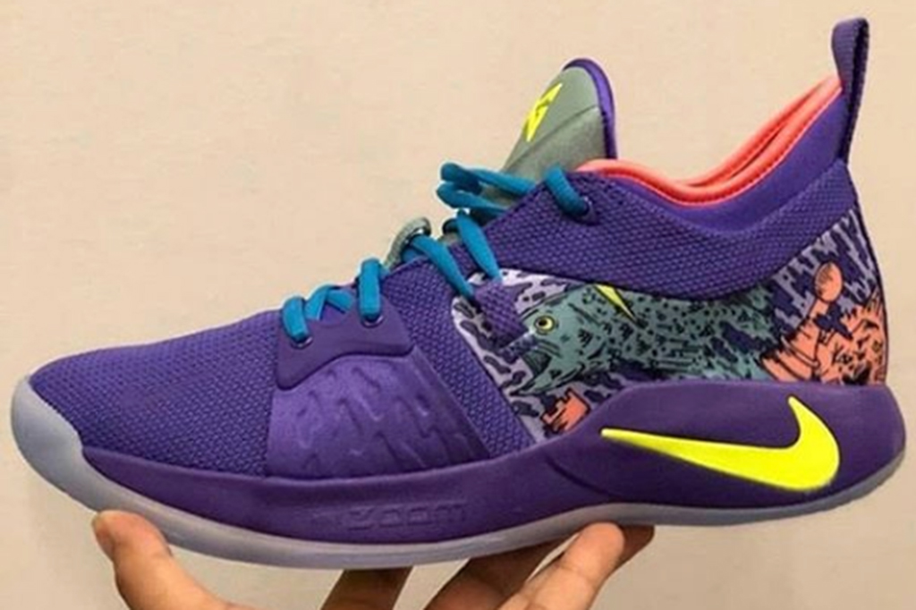 kobe bryant purple shoes