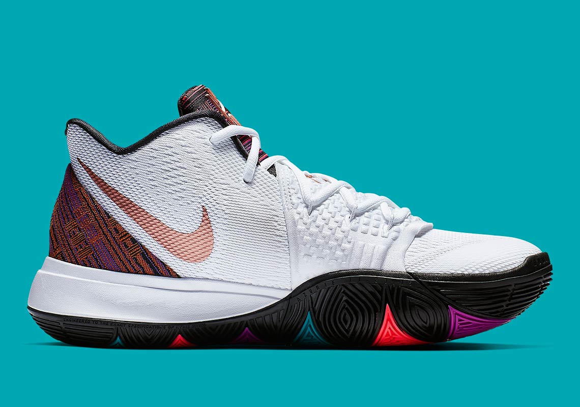 kyrie 5 bhm