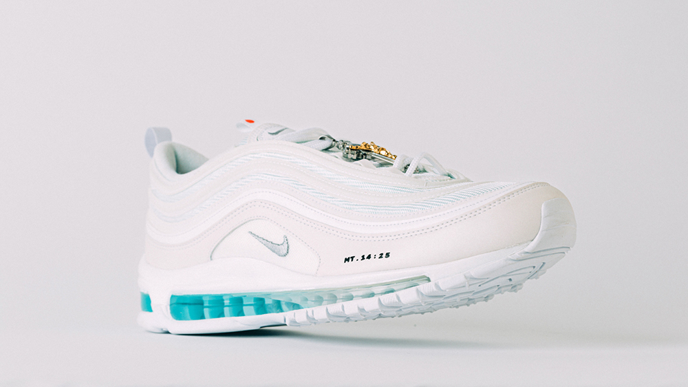 air maxes 97s