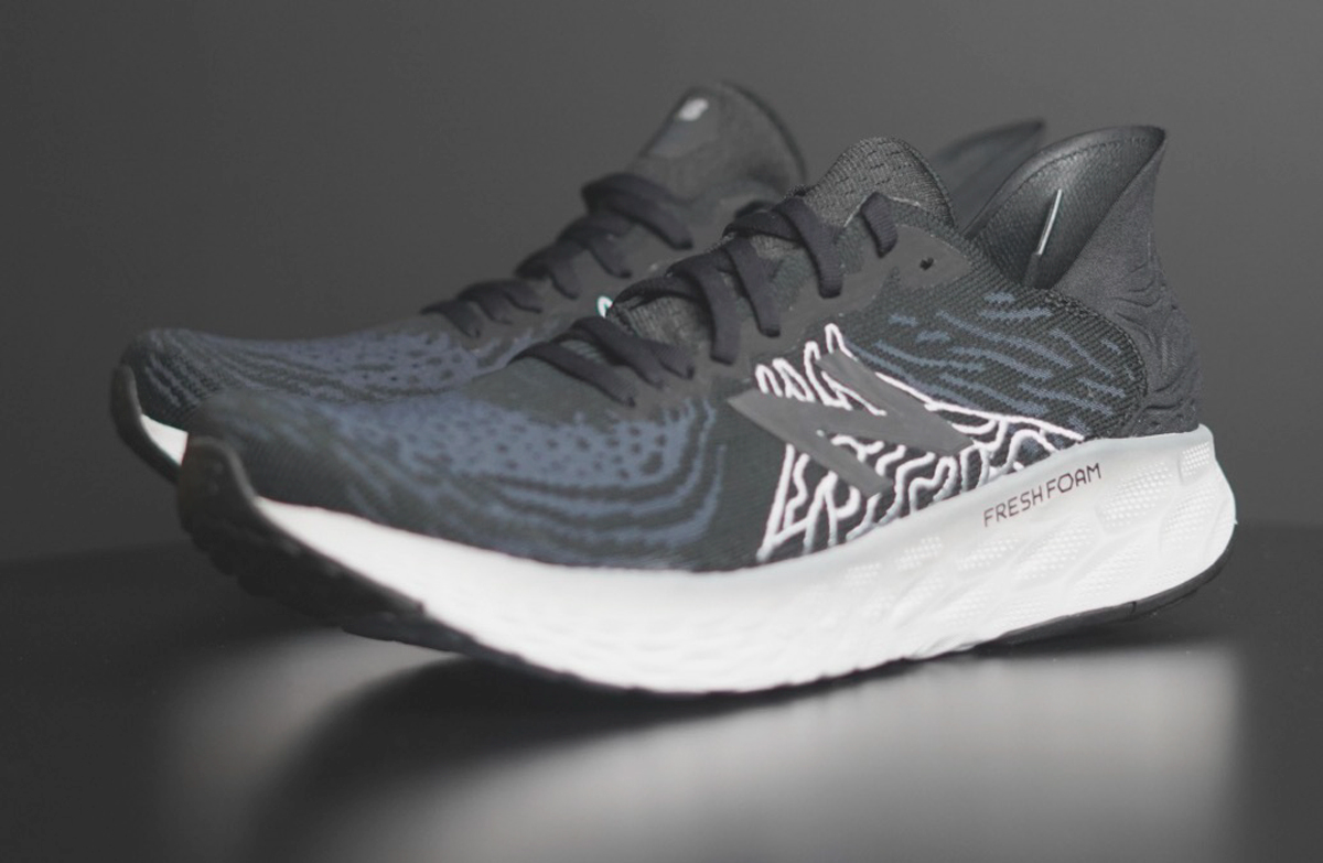 black new balance running shoes