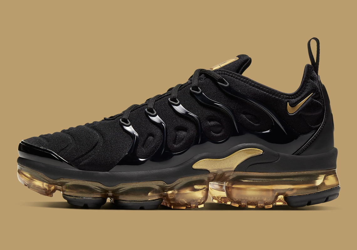 Nike Air VaporMax Plus Black Gold 