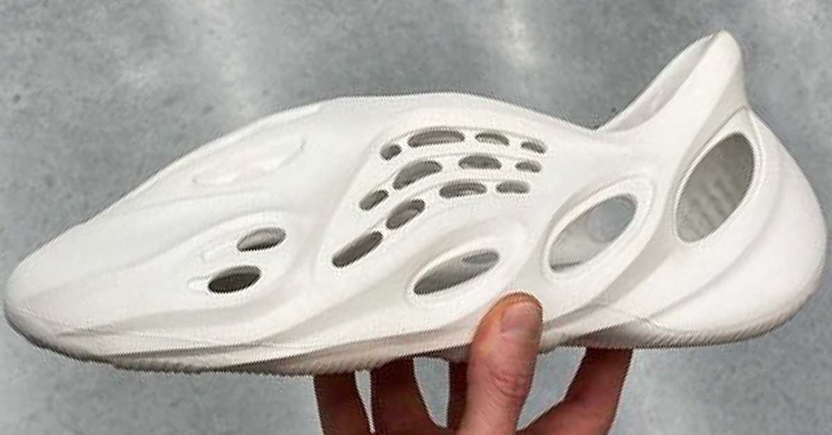 foam runner yeezy
