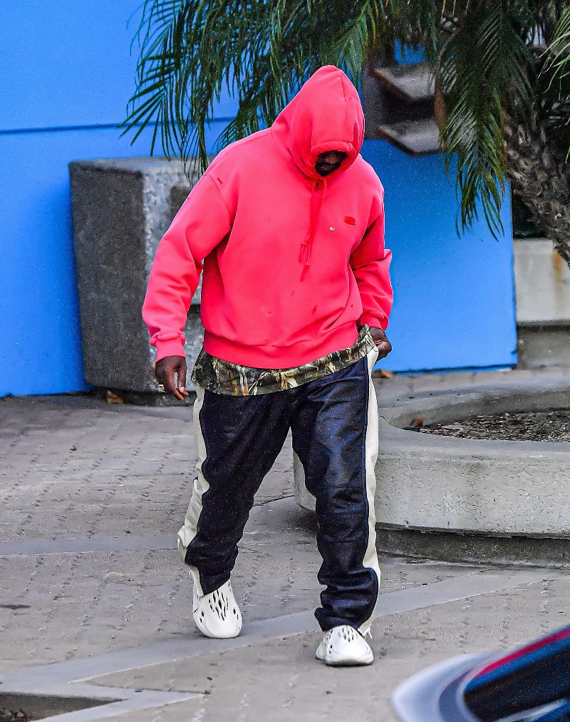 foam runner yeezy