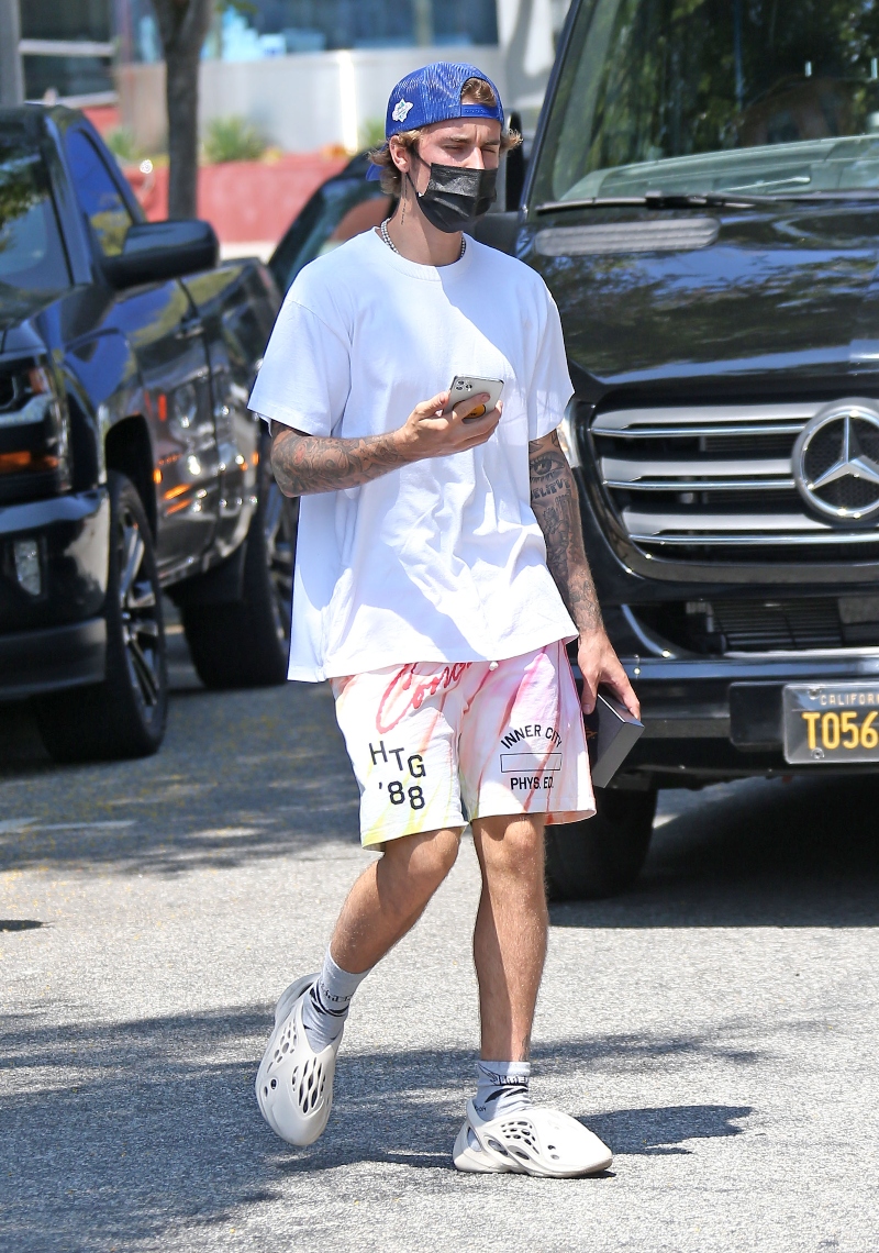 foam runner yeezy
